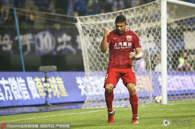 讲述了“赵喜娜”率队的救火员们在一次救火步履后竟遭受人生最年夜挑战：要赐顾帮衬从火场救出的三位萌娃，直到他们被爸妈接走。队员们“被迫营业”变身奶爸，人小鬼年夜的姐弟三人组完全倾覆了消防队的平常糊口，状态百出笑料不竭，而猛火英雄硬核带娃竟也萌出天际！影片将于2019年11月8日北美上映。